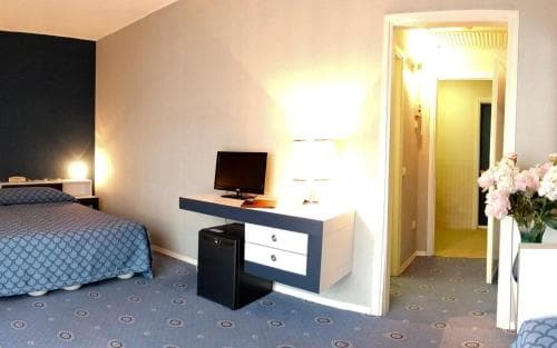Hotel Antares