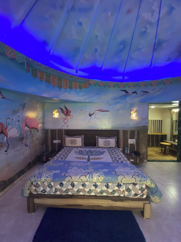 HV BEACH RESORT