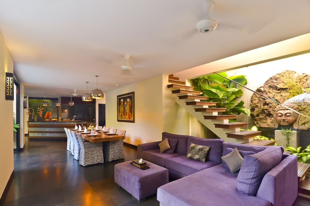 Elok Villas