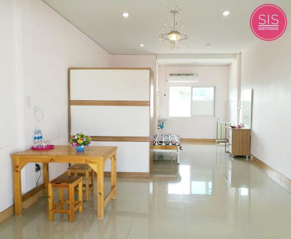 SIS Guesthouse