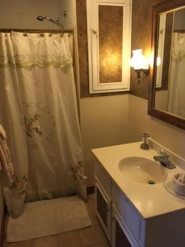 Victorian Charm Inn