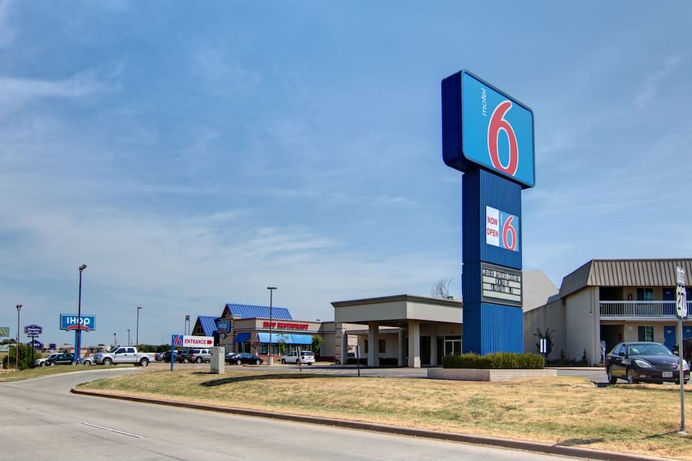 Motel 6 Mount Pleasant TX