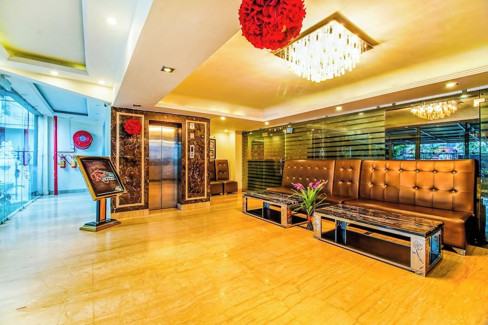 Fabhotel Kenil Star