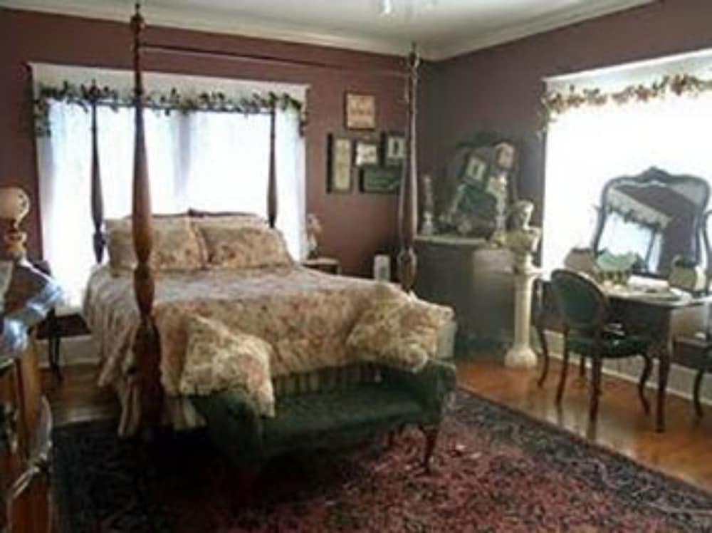 The Villa Bed and Breakfast