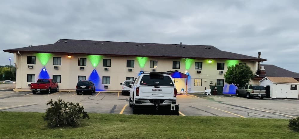 Budget Host Inn