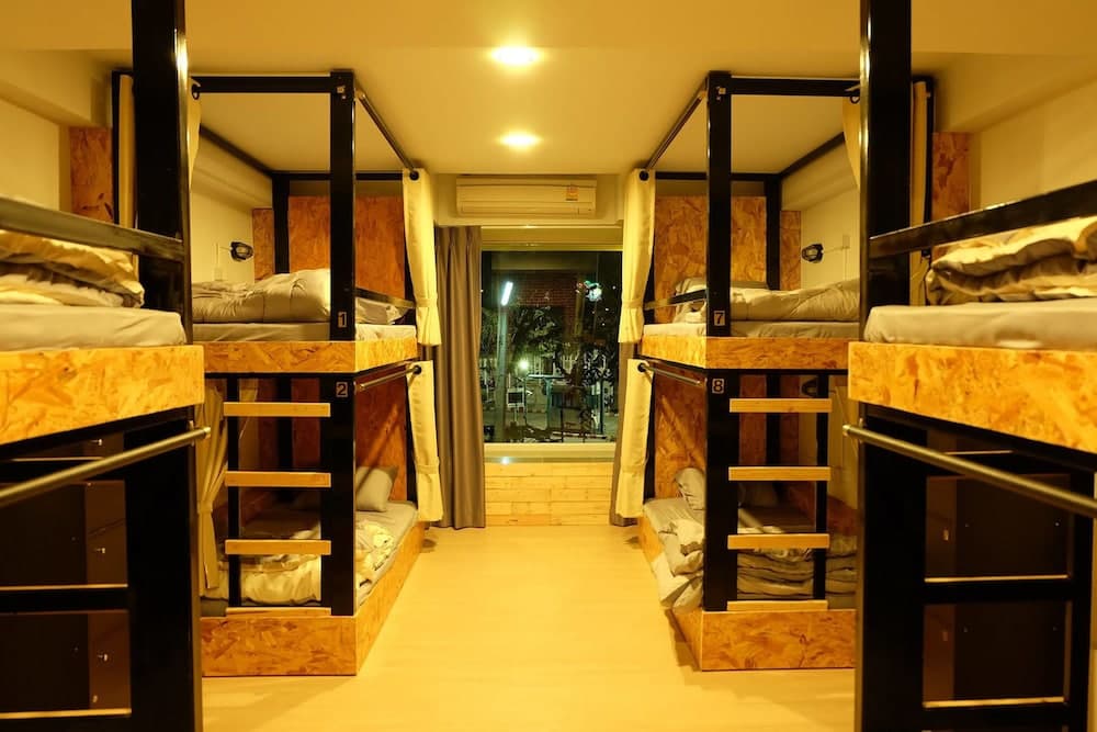 Fellow Hostel