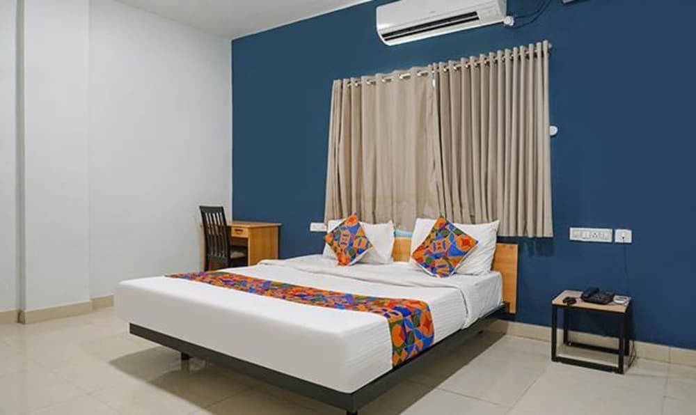 Fabhotel Silver Oak