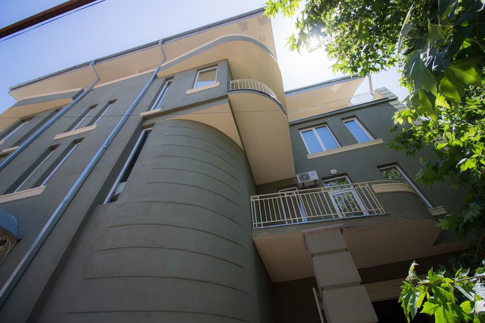 Tbili House