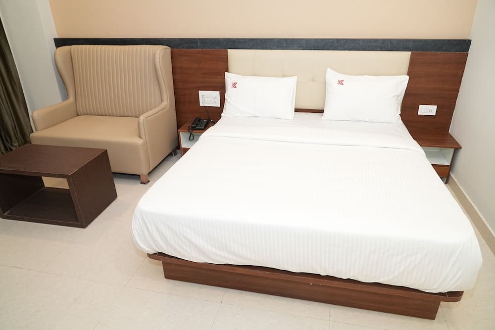 HOTEL KALYAN SUITES