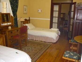 Oak Tree Lodge
