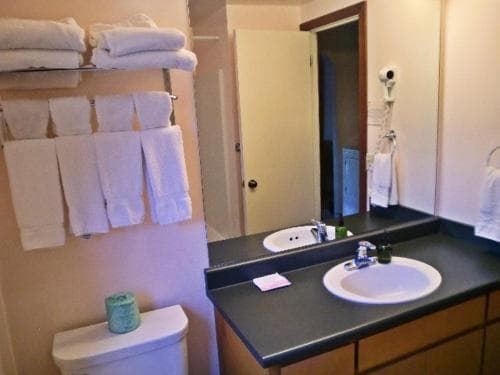 Creekside Inn & Resort