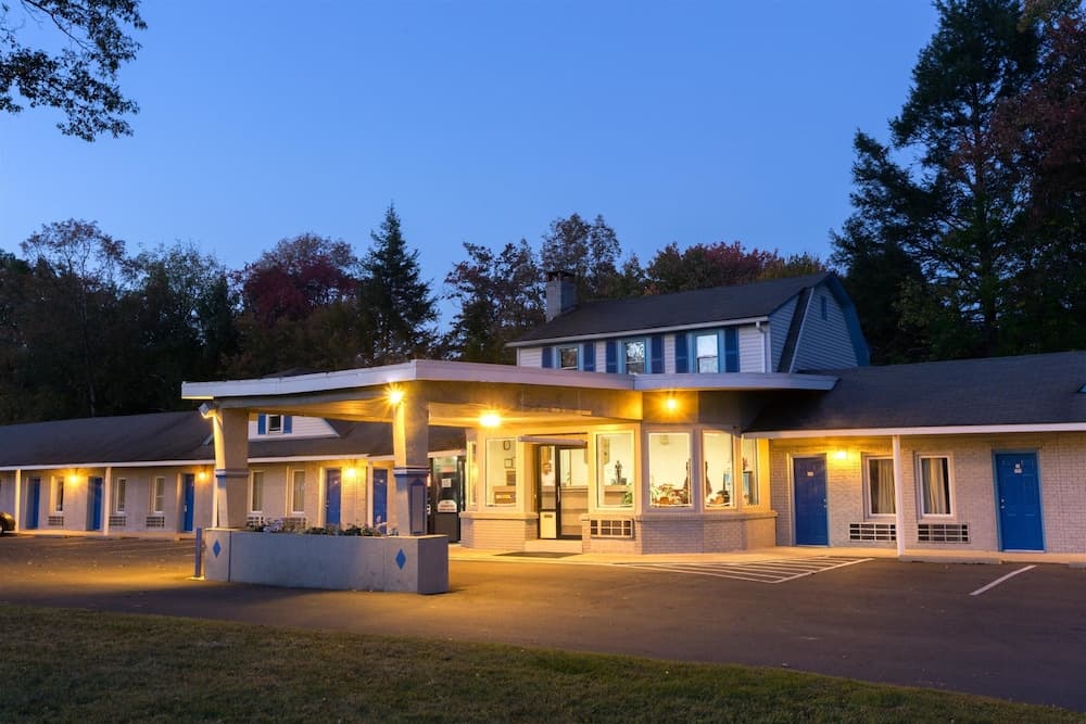Night Lodge