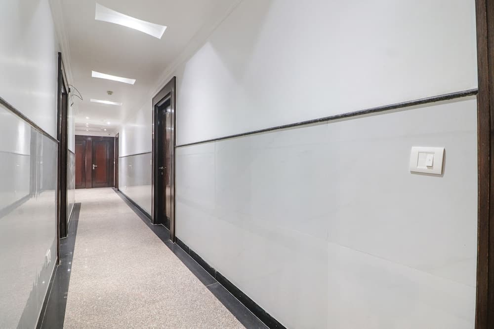 FabHotel Rayplus