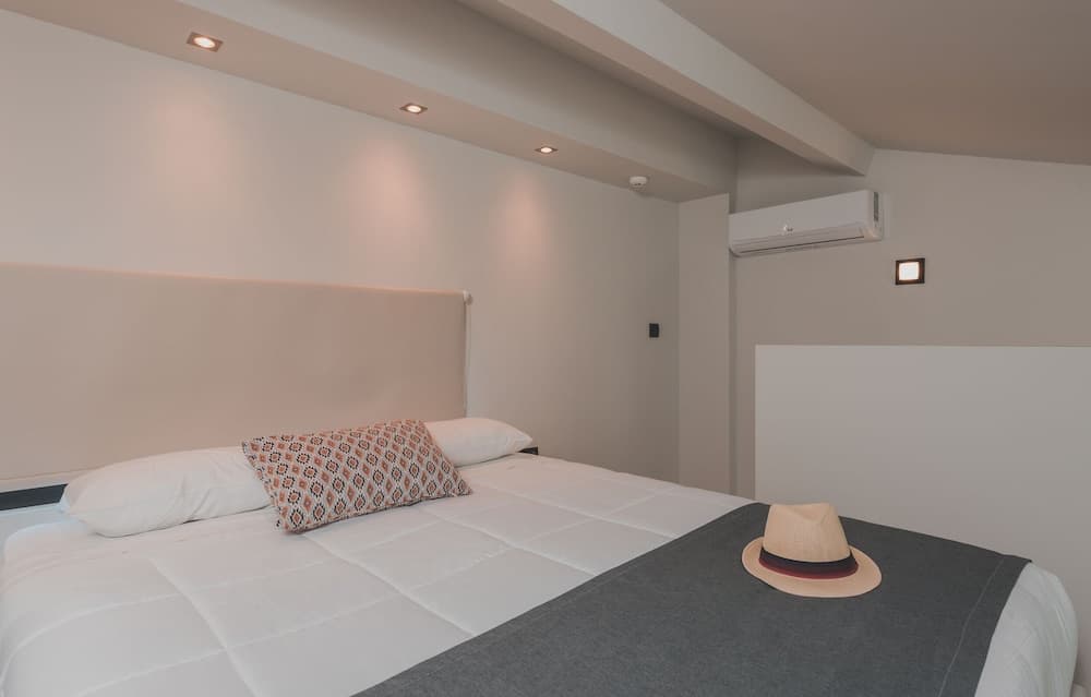 Cavo Doro Hotel