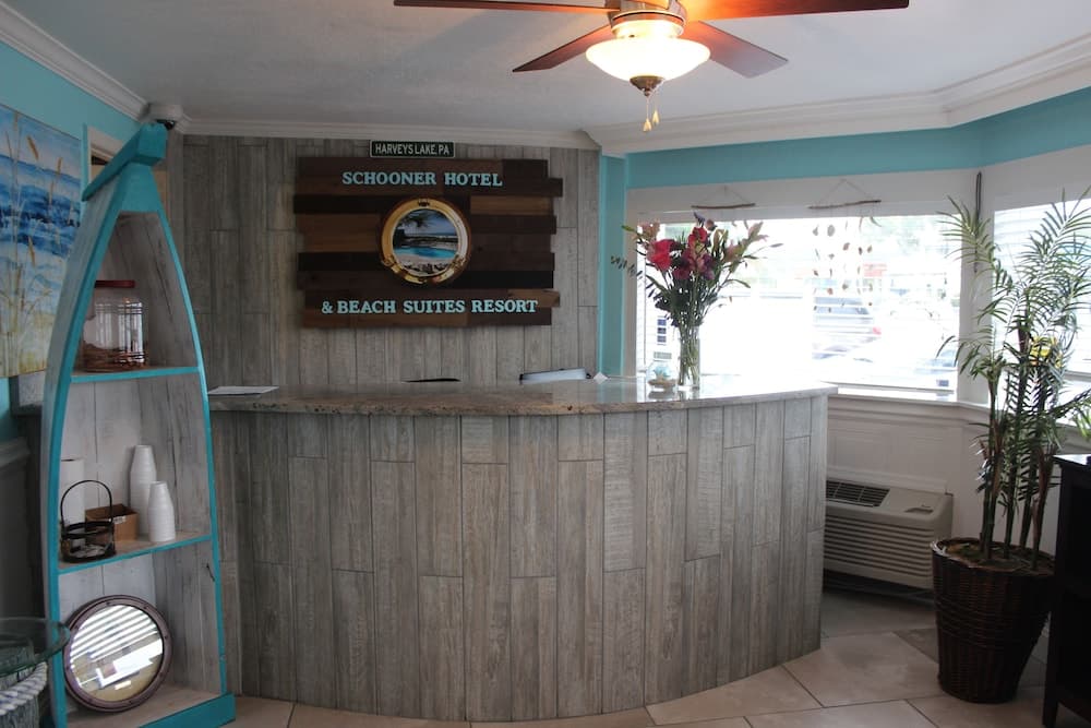 Schooner Hotel