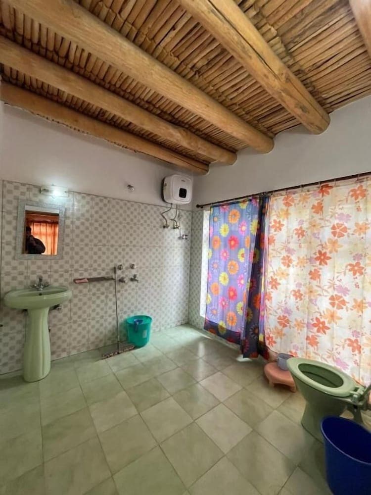 Napishu guest house