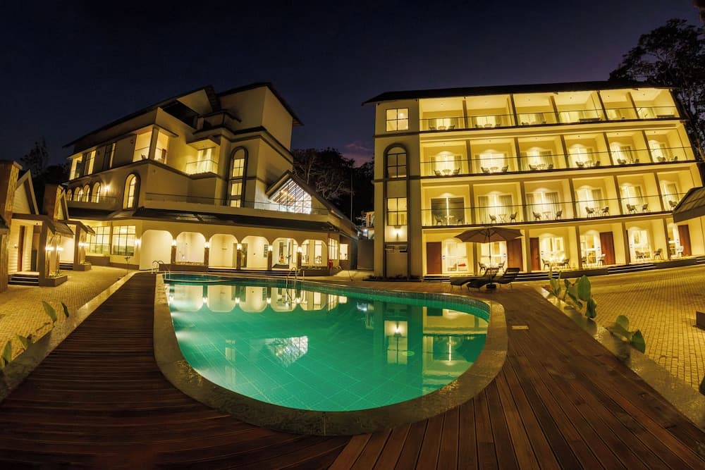 CherryLoft Luxury Resort