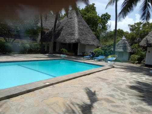 Glory Ocean Villas Diani