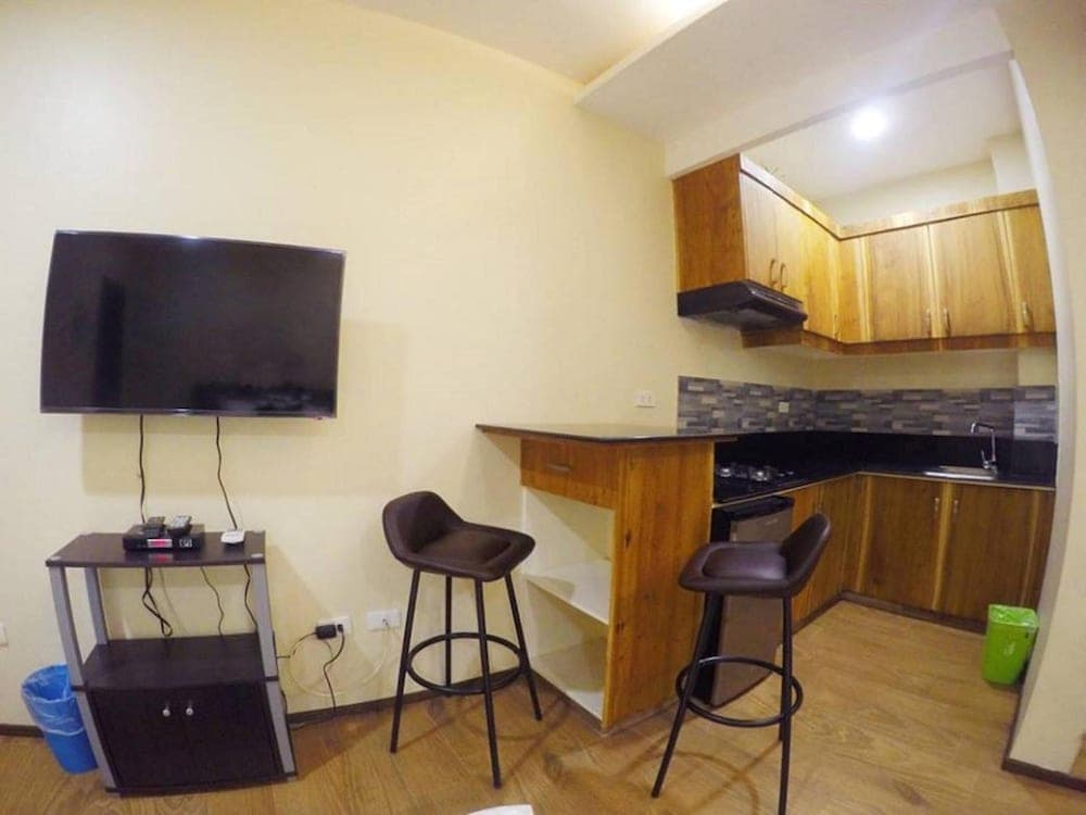 Golden Gate Suites