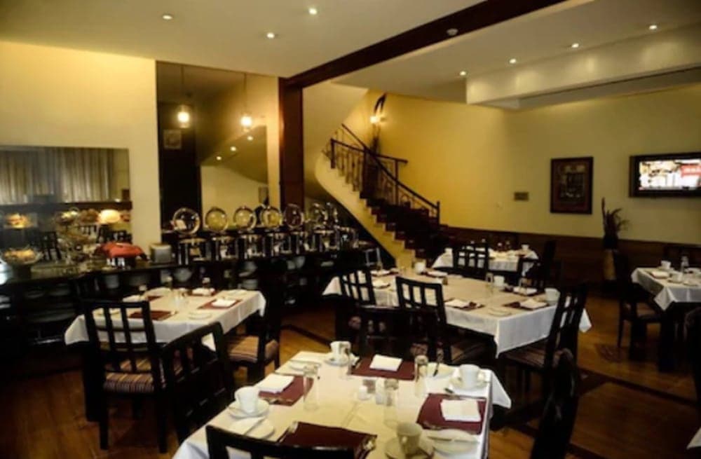 Elion House Hotel