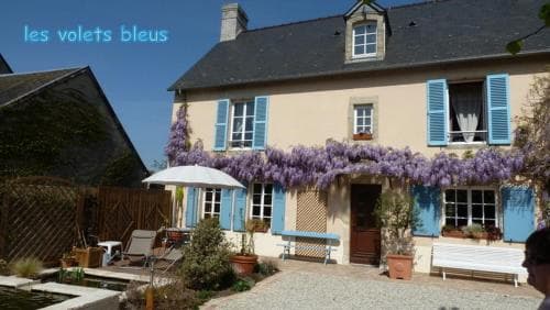 Les Volets Bleus
