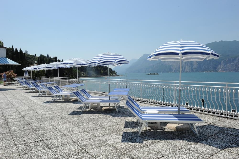 Hotel Excelsior Bay