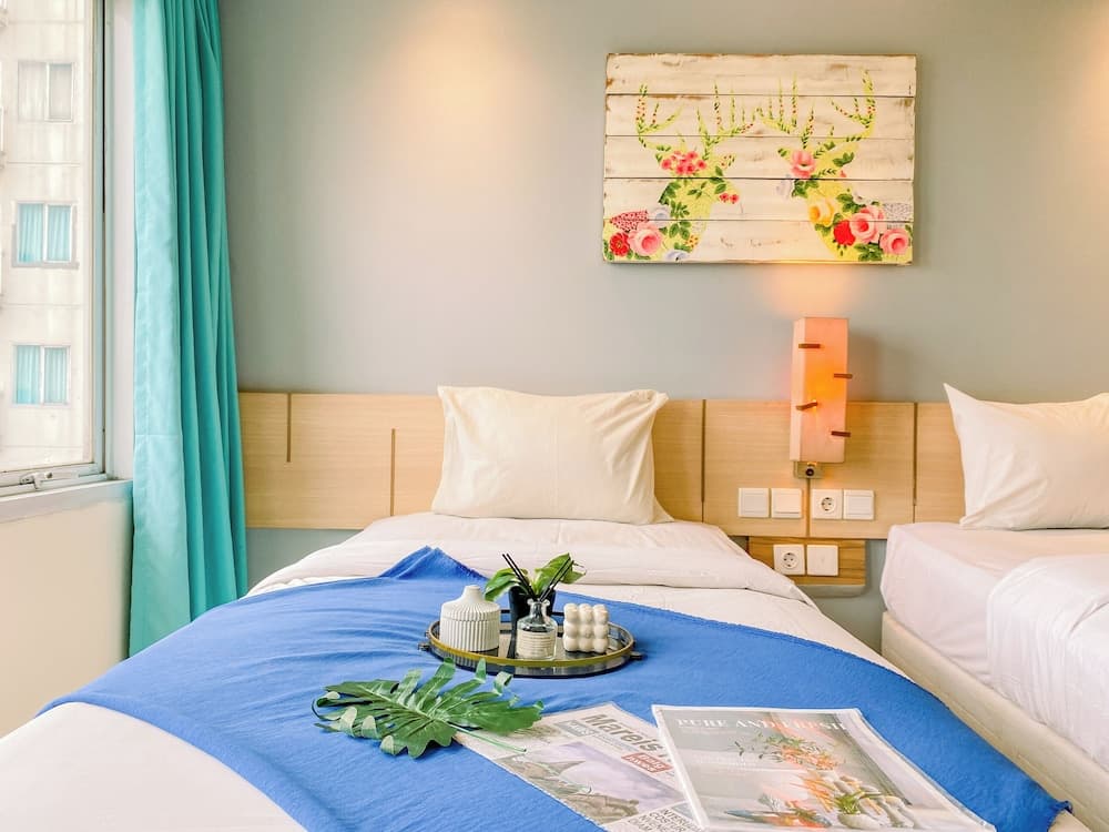 Comfortable and Good Studio Bogor Icon Apartment By Travelio