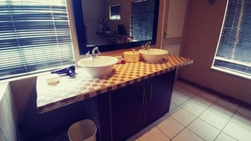 A & R Guesthouse