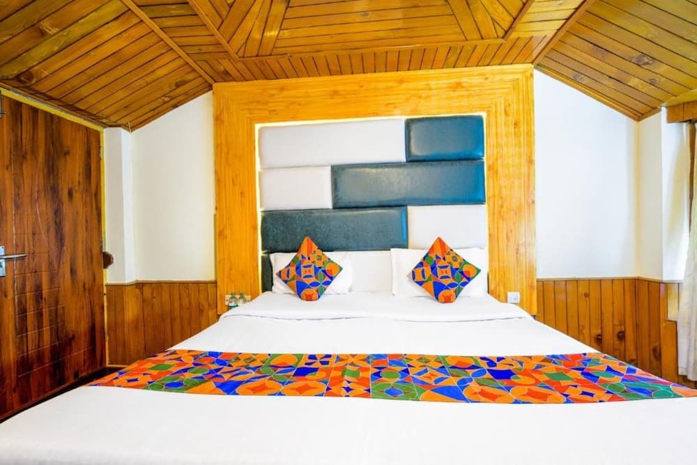 FabHotel Mountain View Cottage