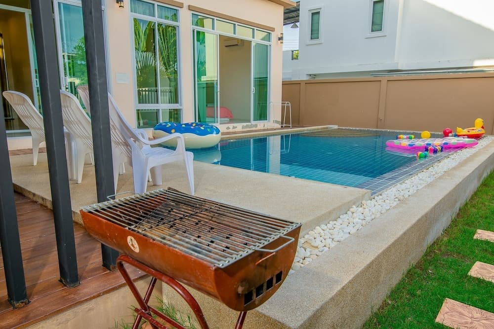 So Cool Pool Villa