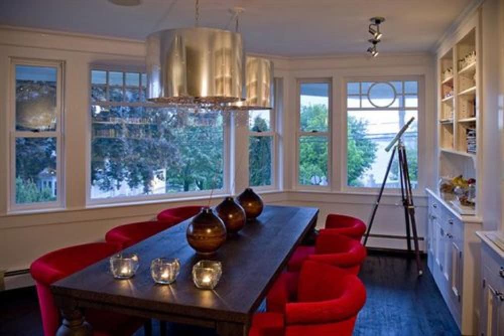 Camden Harbour Inn