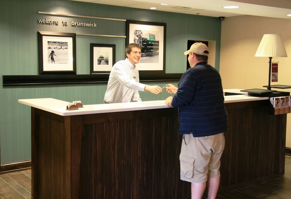 Hampton Inn & Suites Brunswick