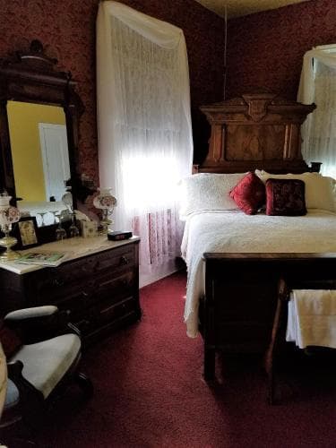 Twin Gables Bed And Breakfast