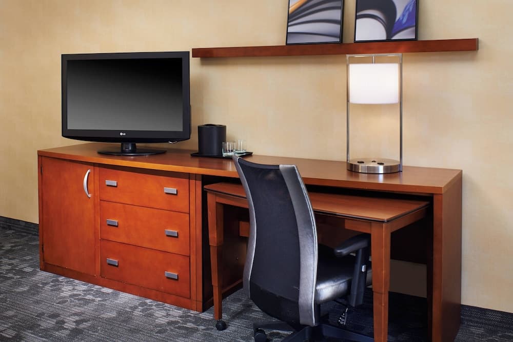 Courtyard by Marriott Columbus Dublin