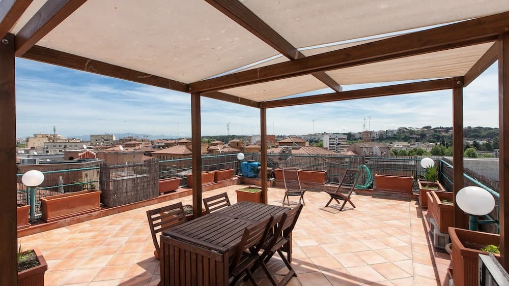 Maxxi Penthouse