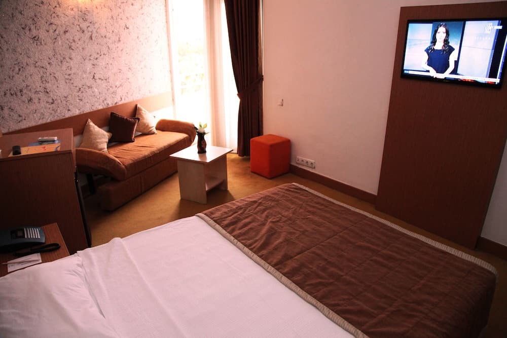 Orient Life Hotel