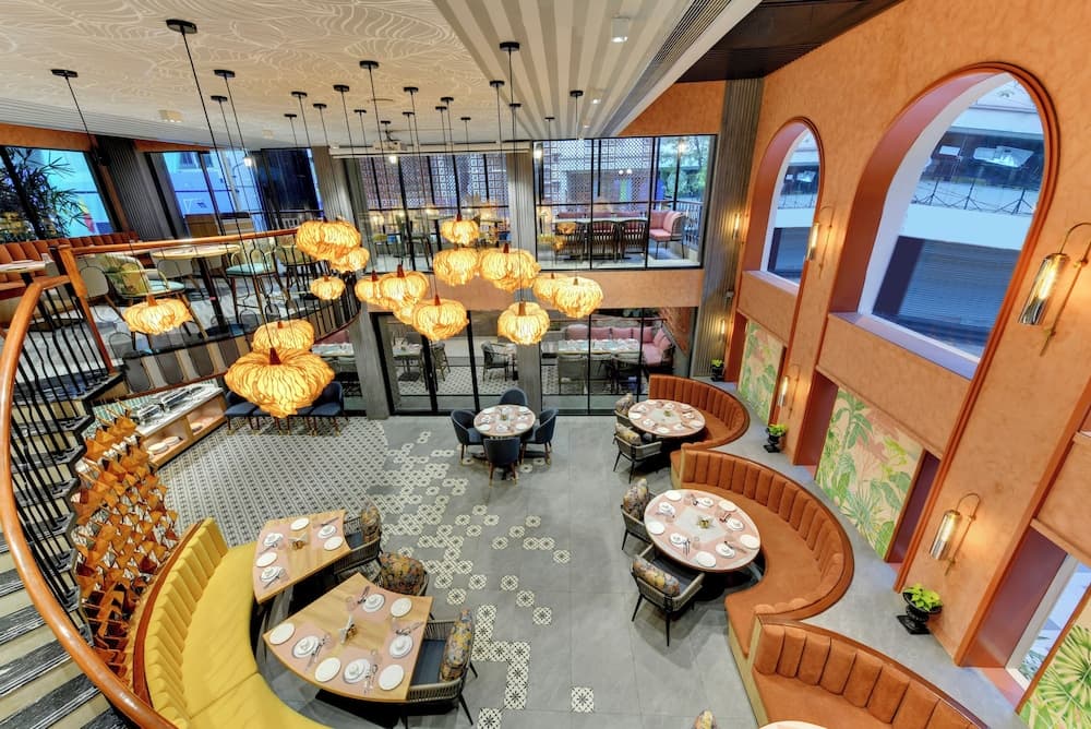 THE LUXANT HOTEL