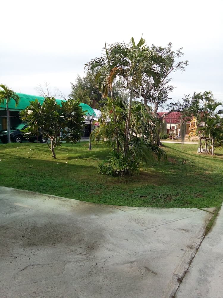 Khun Ohm Resort
