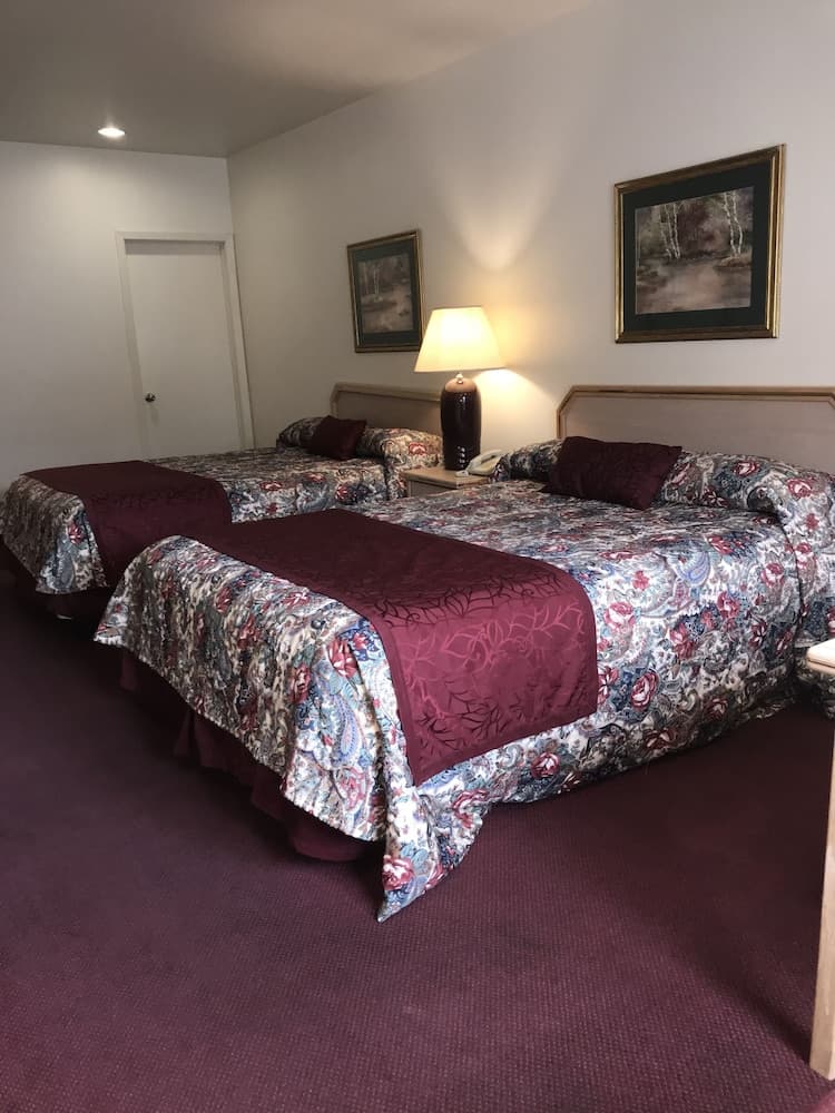 Thunderbird Motel