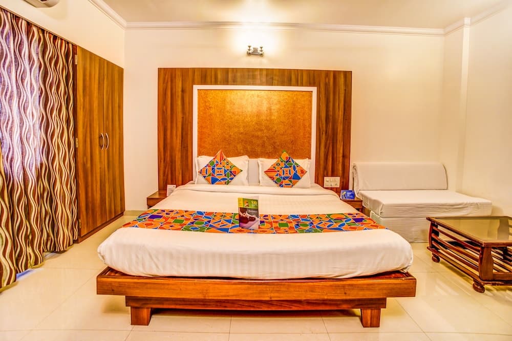 FabHotel Go Shirdi