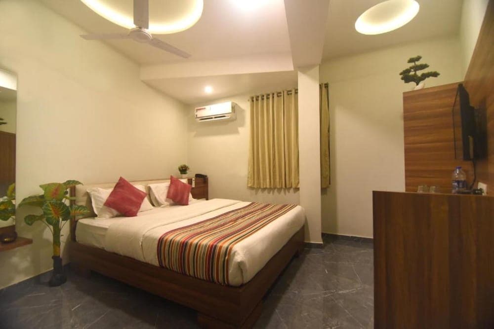 Hotel Rajpath Inn