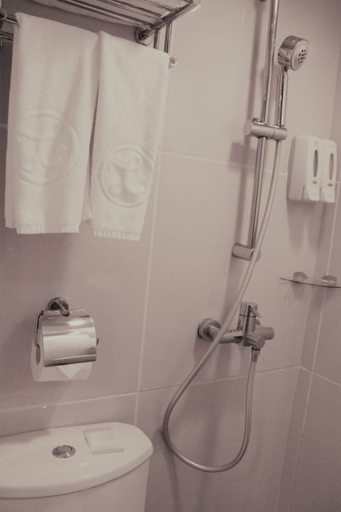 Lander Hotel Prince Edward
