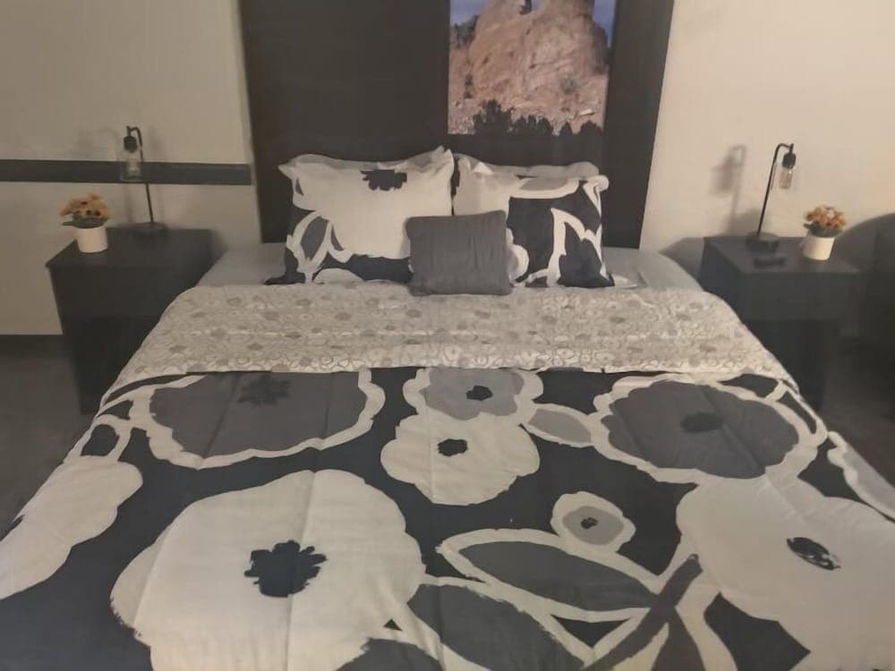 The Suite Inn