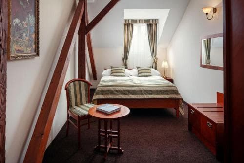 Amigo City Centre Hotel