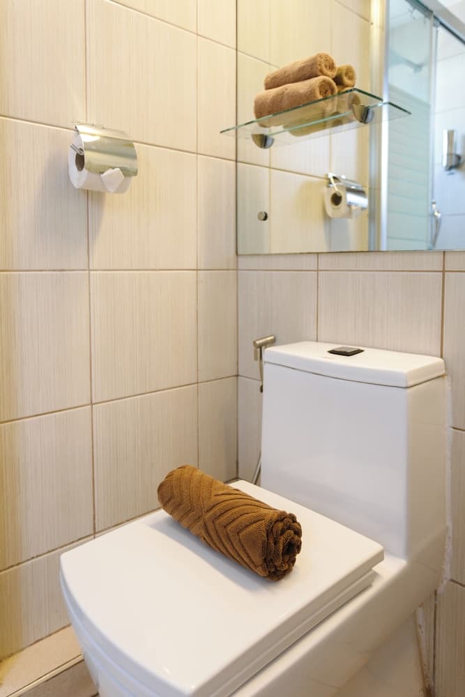 Regency Grand Suites