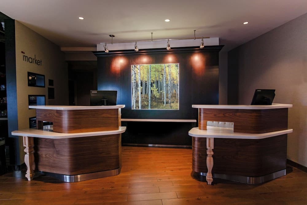 Courtyard by Marriott Lenox Berkshires