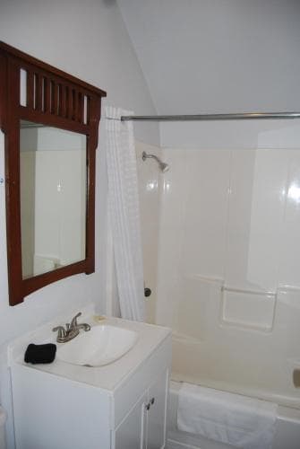 Deep Water Inn