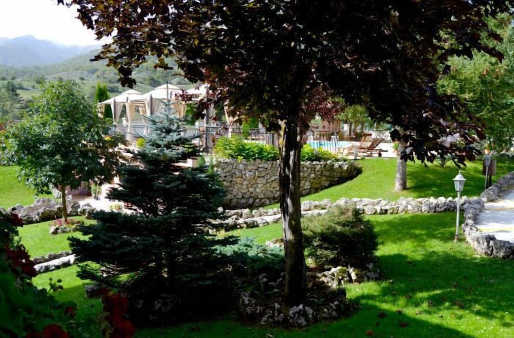 Hotel Bucaneve