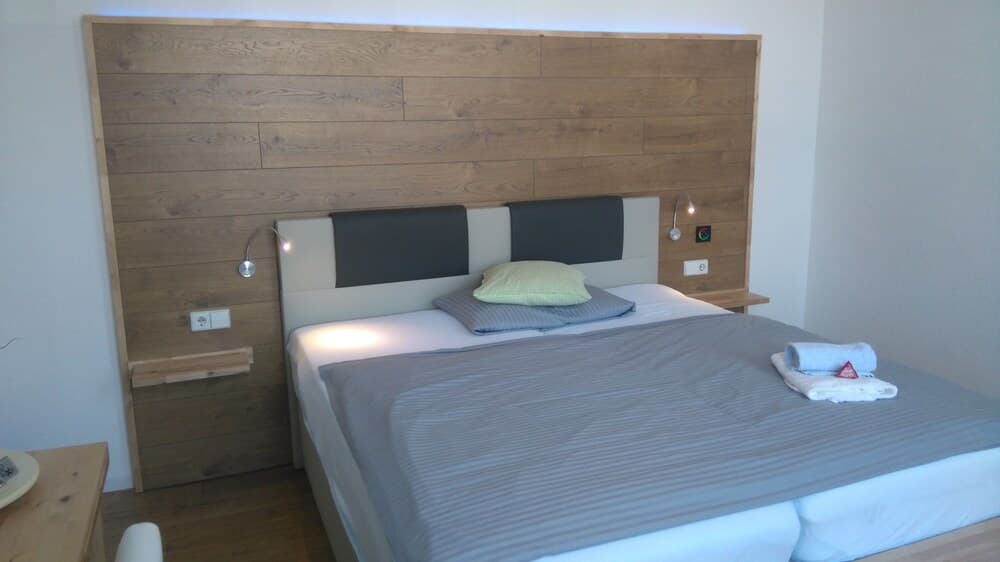 Bennett s Hotel