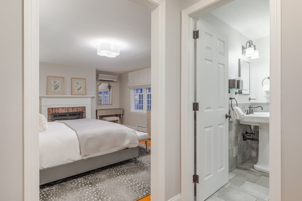 Hermitage Inn